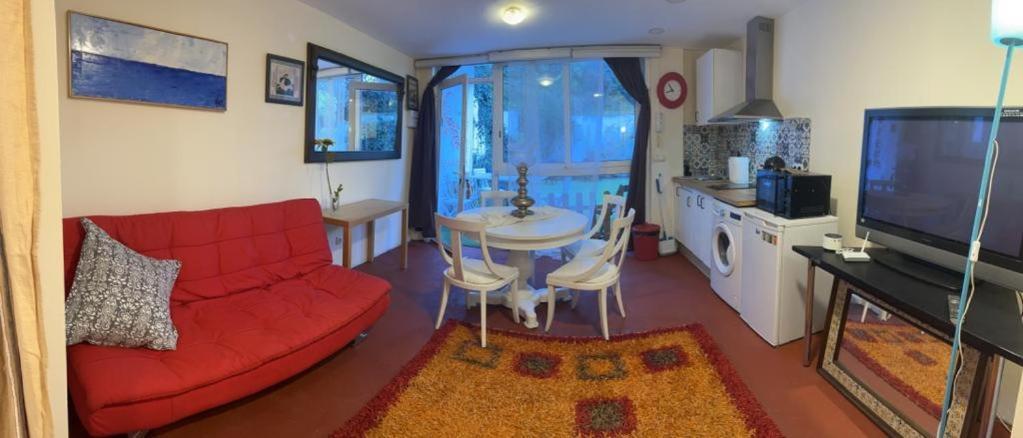 Apartamento Abierto Con Patio Matadepera Екстер'єр фото